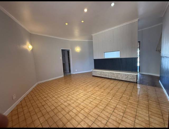 4 BEDROOM PROPERTY TO RENT IN CHRISMAR